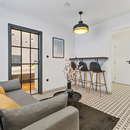 Apartment Lam Retro *