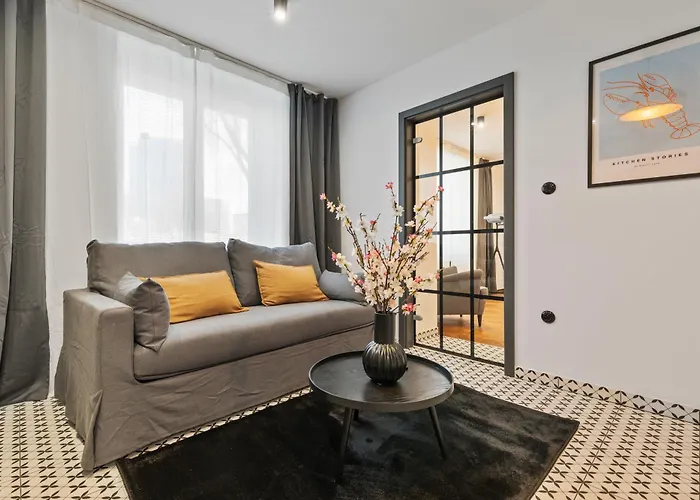 Lam Retro Apartament *