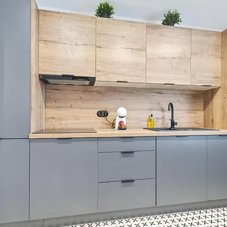 Lam Retro 布拉迪斯拉发